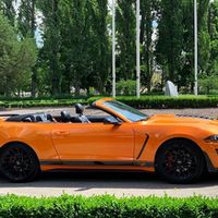 059 Ford Mustang GT помаранчовий кабріо