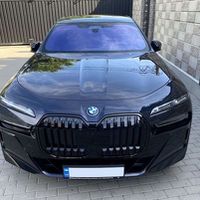 340 BMW i7 xDrive черный аренда прокат с