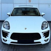 042 Позашляховик Porsche Macan S білий