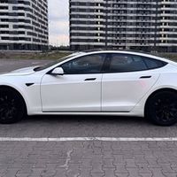 168Електрокар Tesla Model S біла прокат