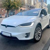 001 Tesla Model X белая электрический вн